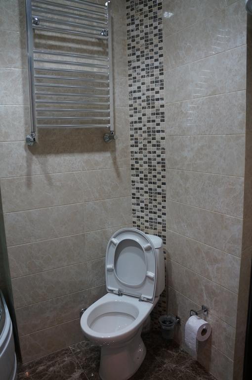Apartment With Summer Terrace Батуми Стая снимка